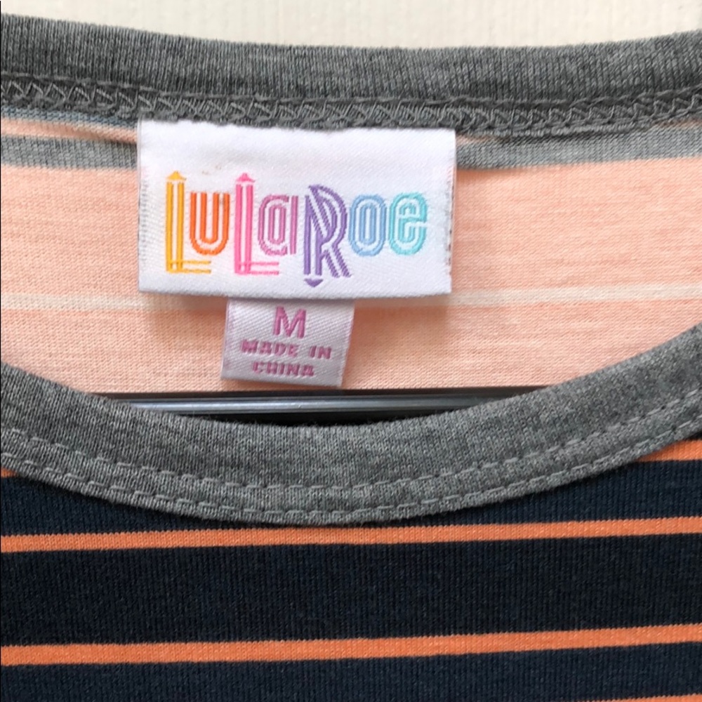 LuLaRoe Randy tee - Picture 3 of 7